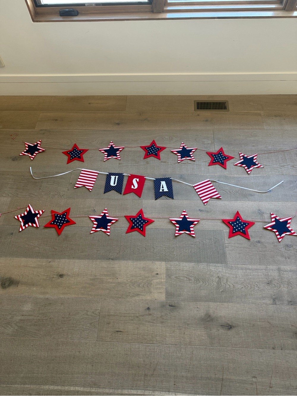 USA Stars Patriotic Banners 3  string Garland - Red, White & Blue felt stars